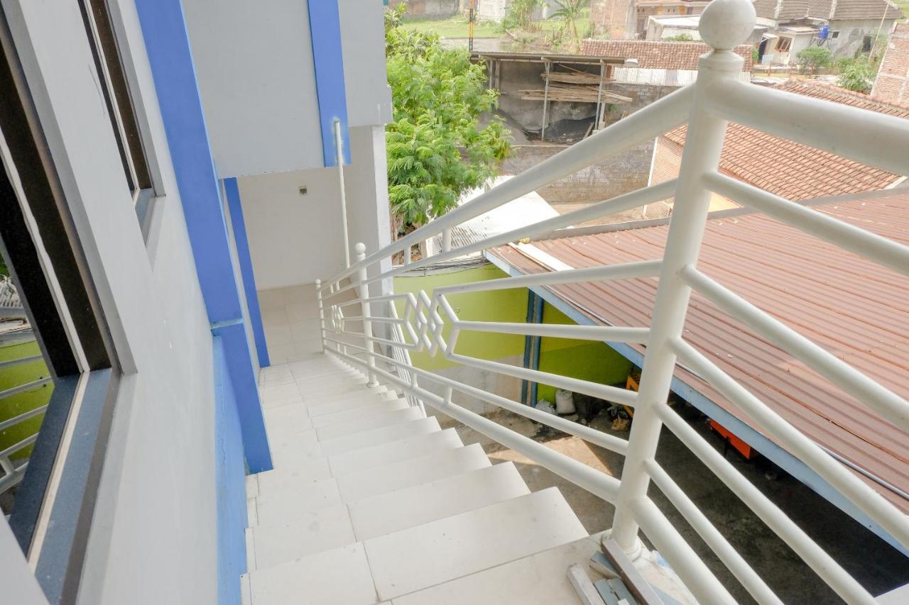 Spot On 2081 Sriwijaya Family Residence لاوانج المظهر الخارجي الصورة